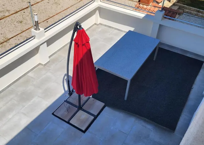 Mona Brodarica (Sibenik-Knin)